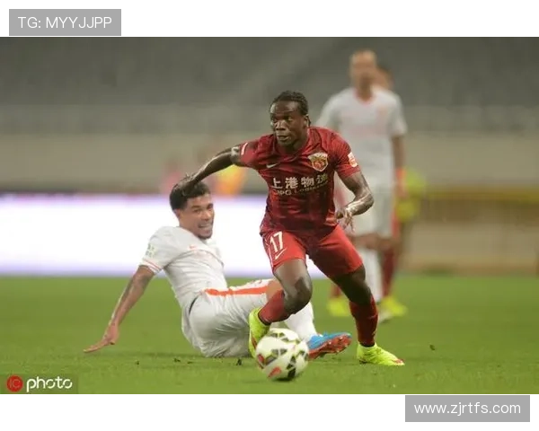 埃弗拉点评队友引发情绪风波